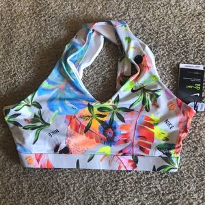 Nike Indy Light Sports bra in size L